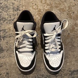 Patent leather Jordan 1 Low SE Concord